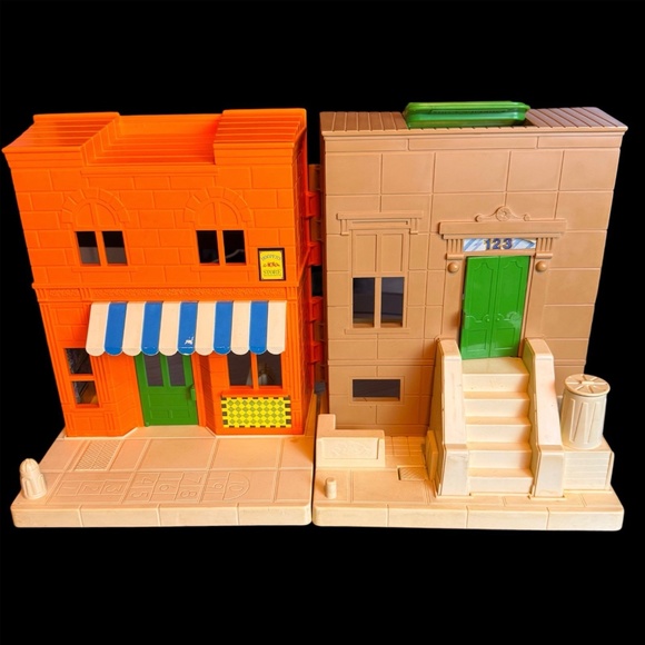 Sesame Street - Mr Hoopers Store Play set 1984 With Figures & Accessories - Picture 1 of 14